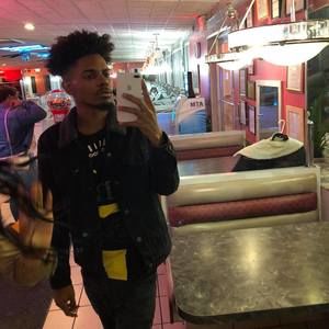 Meet your Posher, Chris